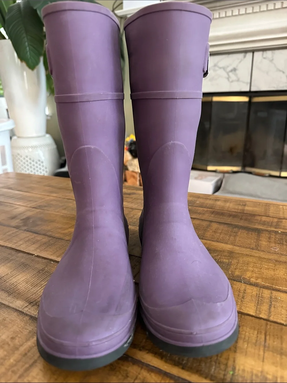 Purple kid's Waterproof Rain Boots size 4